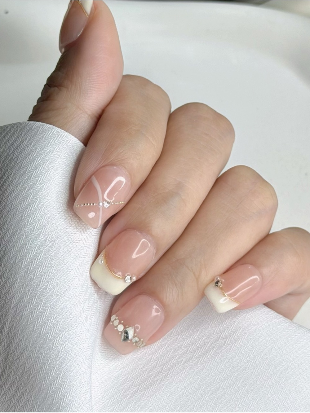 Handmade Press-On Nails Size M | Reusable | Full Set w/ Prep Kit